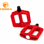 Pédales Cobra en nylon Rouge sc20PE122a